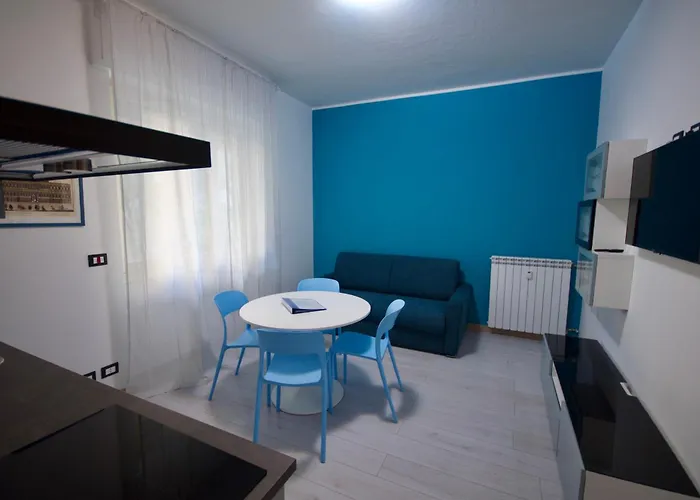 H2Ome Palazzo Reale, Appartamento In Centro Vicino Alla Stazione, Parcheggio Su Richiesta Apartmán *