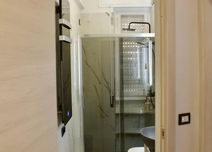 H2Ome Palazzo Reale, Appartamento In Centro Vicino Alla Stazione, Parcheggio Su Richiesta *