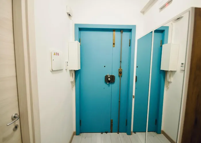 H2Ome Palazzo Reale, Appartamento In Centro Vicino Alla Stazione, Parcheggio Su Richiesta Apartment *