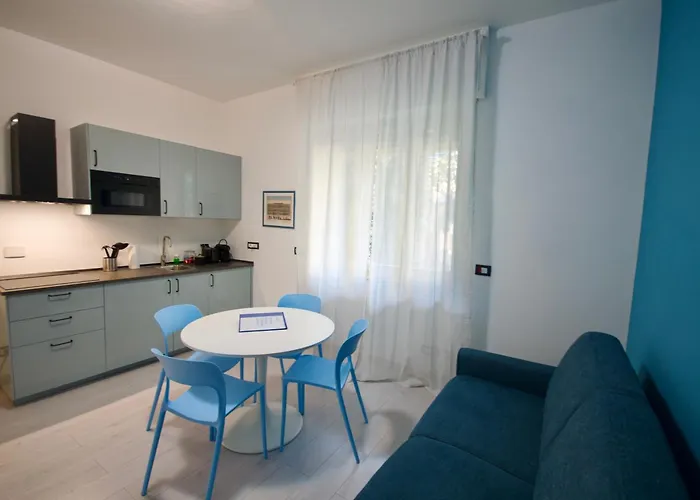 Apartamento H2Ome Palazzo Reale, Appartamento In Centro Vicino Alla Stazione, Parcheggio Su Richiesta *