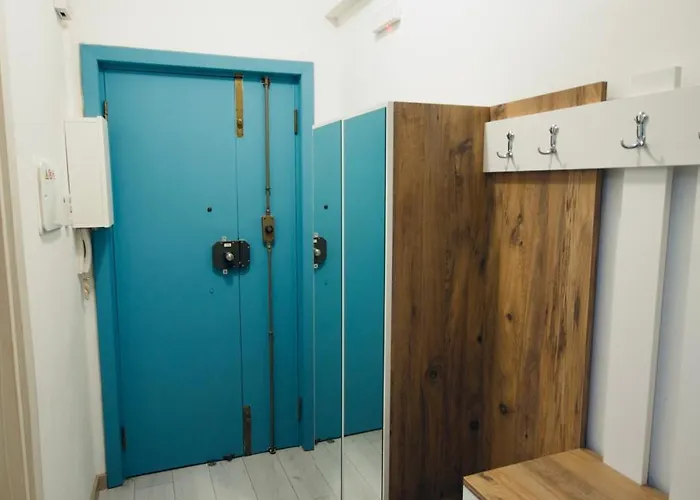 H2Ome Palazzo Reale, Appartamento In Centro Vicino Alla Stazione, Parcheggio Su Richiesta Apartamento *