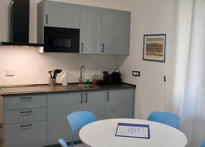 H2Ome Palazzo Reale, Appartamento In Centro Vicino Alla Stazione, Parcheggio Su Richiesta Apartment