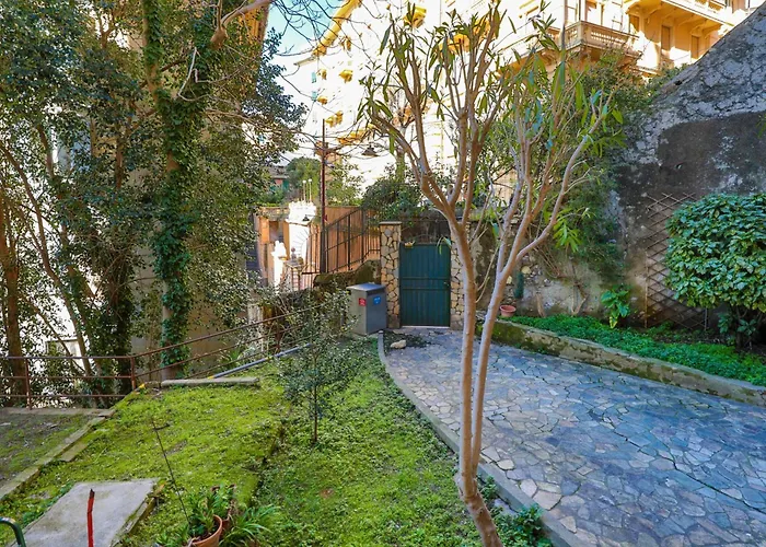 H2Ome Palazzo Reale, Appartamento In Centro Vicino Alla Stazione, Parcheggio Su Richiesta *